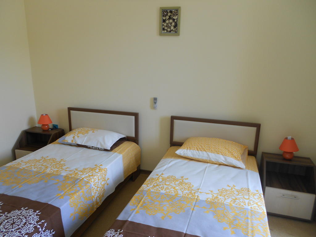 Family Hotel Amore Byala  Habitación foto